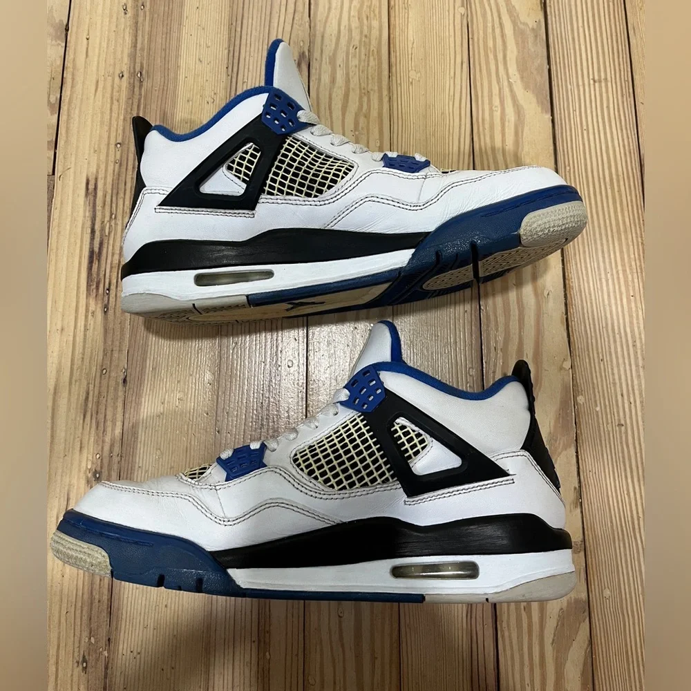 Air Jordan 4 Motorsport Retro Mens Sneaker size 8.5 athletic streetwear shoe